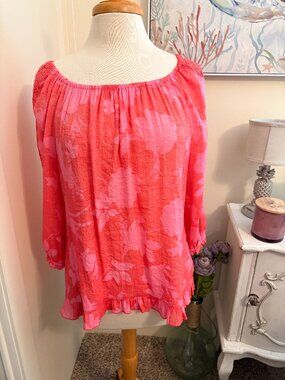 Peasant Pink top, pink w/ floral pattern. Size Large, crochet strip down sleeve